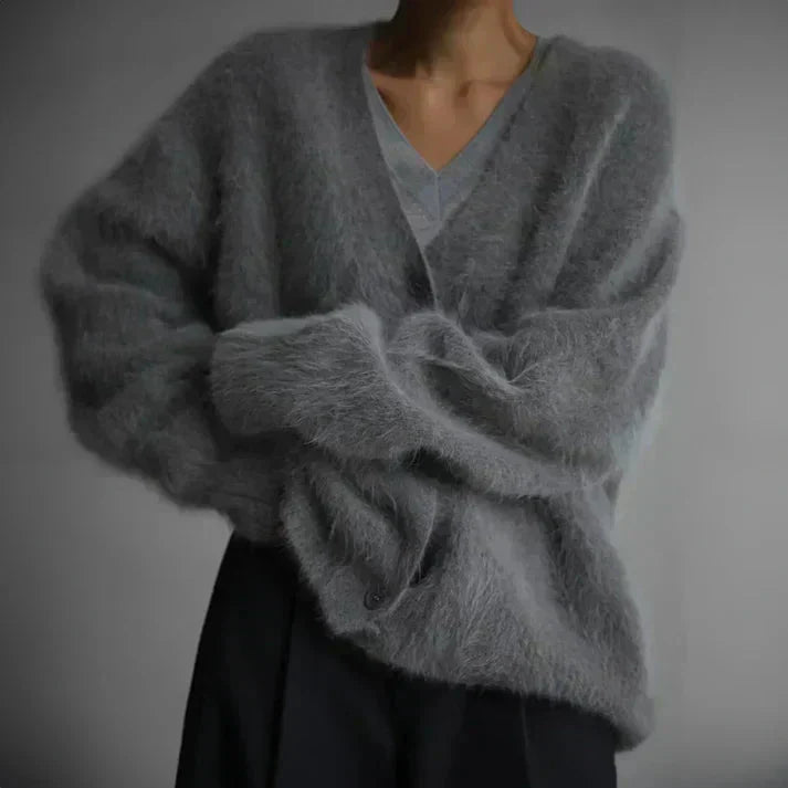 Evie | Classic Cashmere Sweater